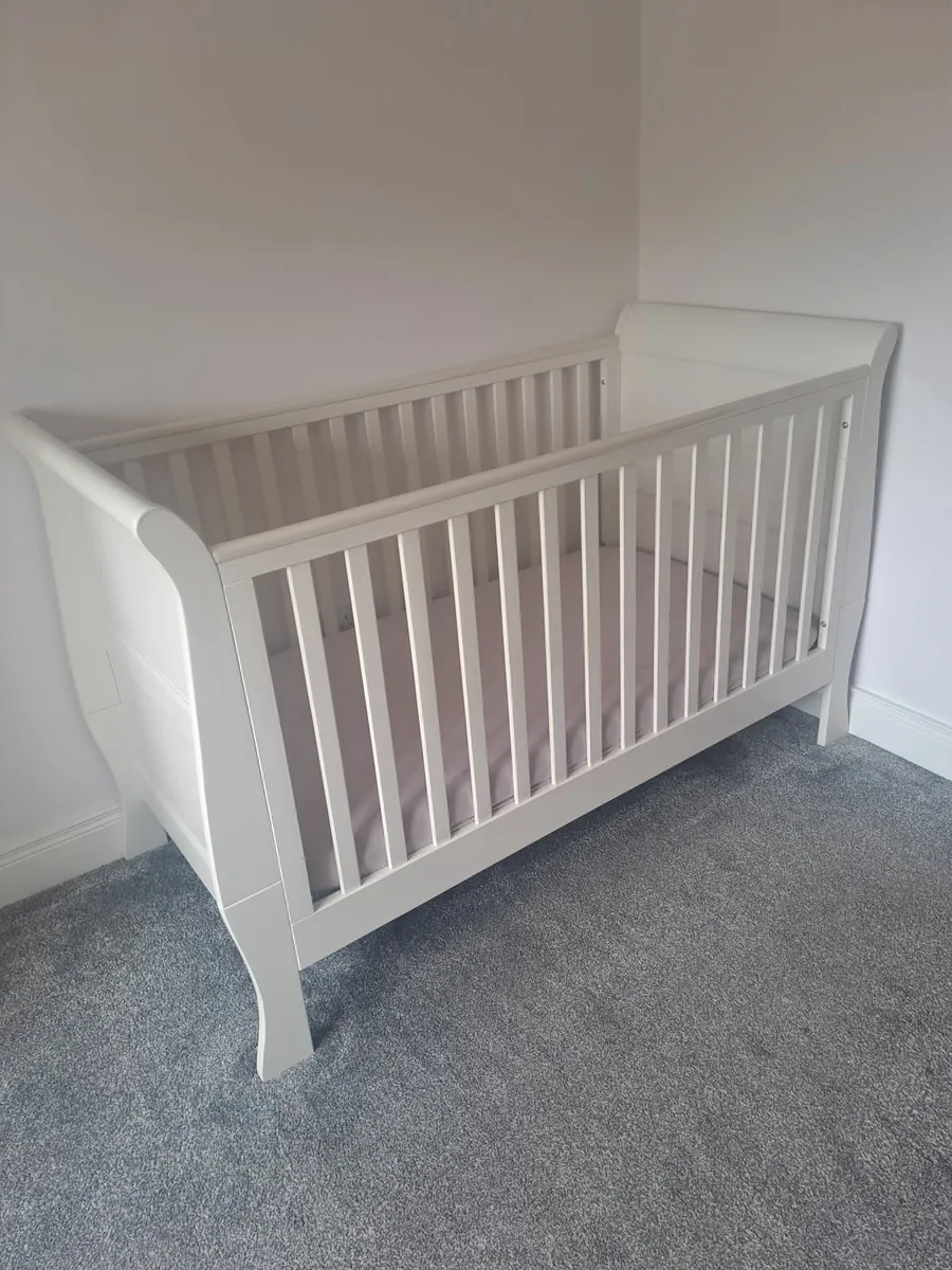 Mamas and Papas Cot bed - Image 1