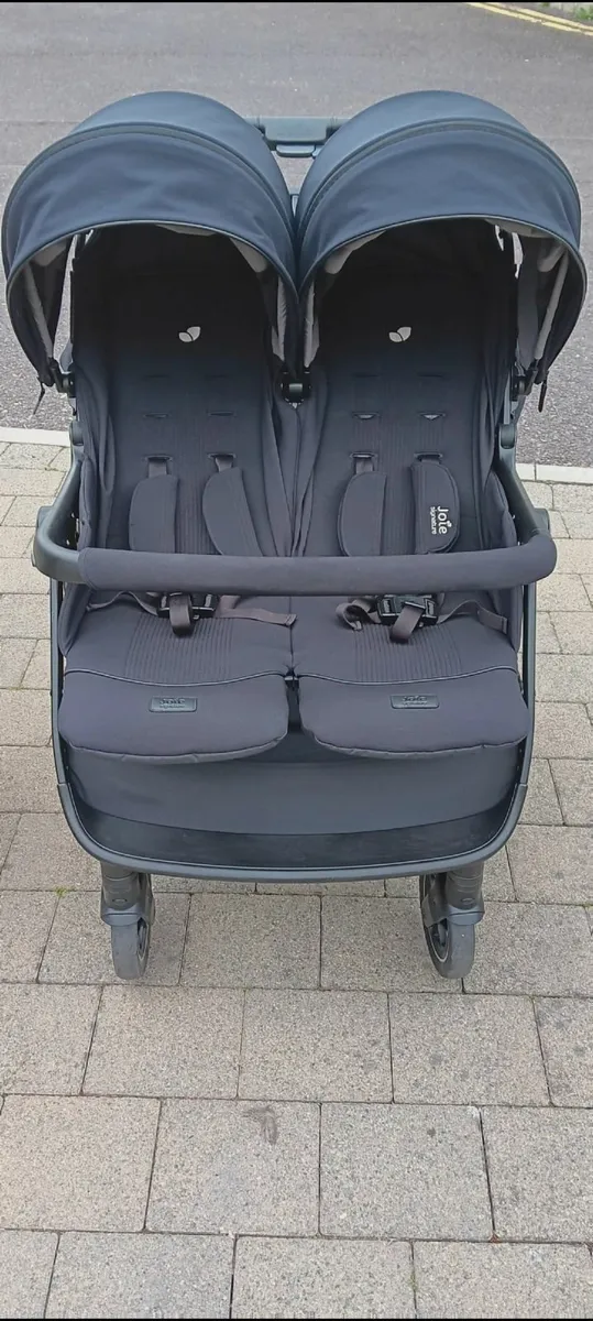 Double buggy - Image 1