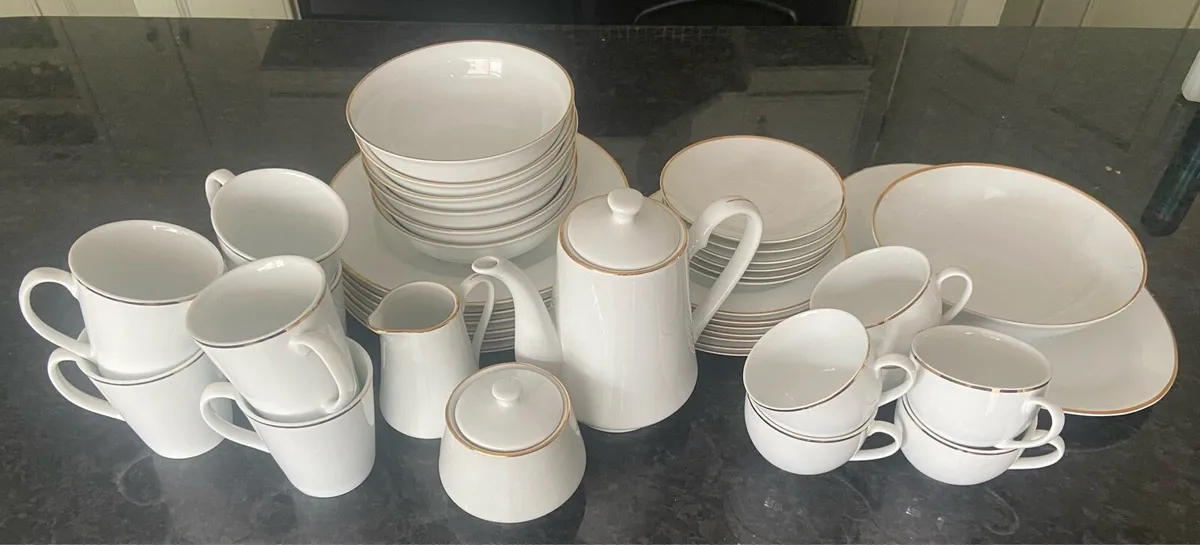 Dinner set - Image 1
