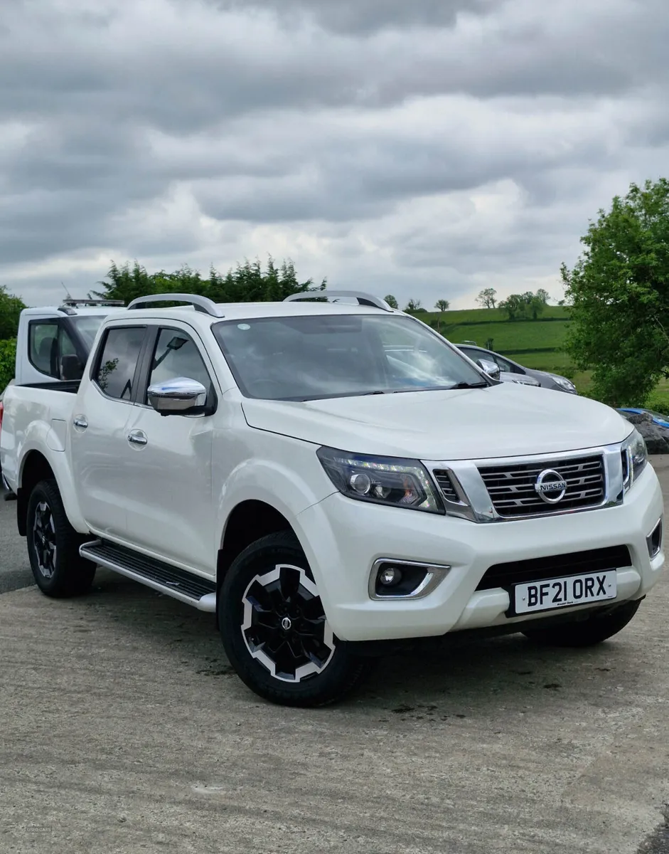 2021 Nissan Navara Pick Up Tekna 2.3 dCi 190 TT - Image 4