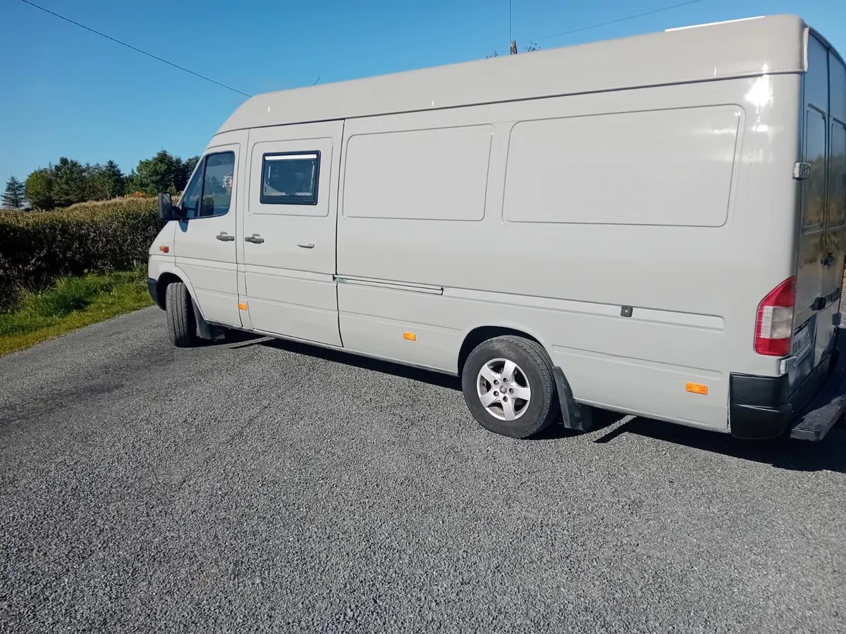 Campervan - Image 3