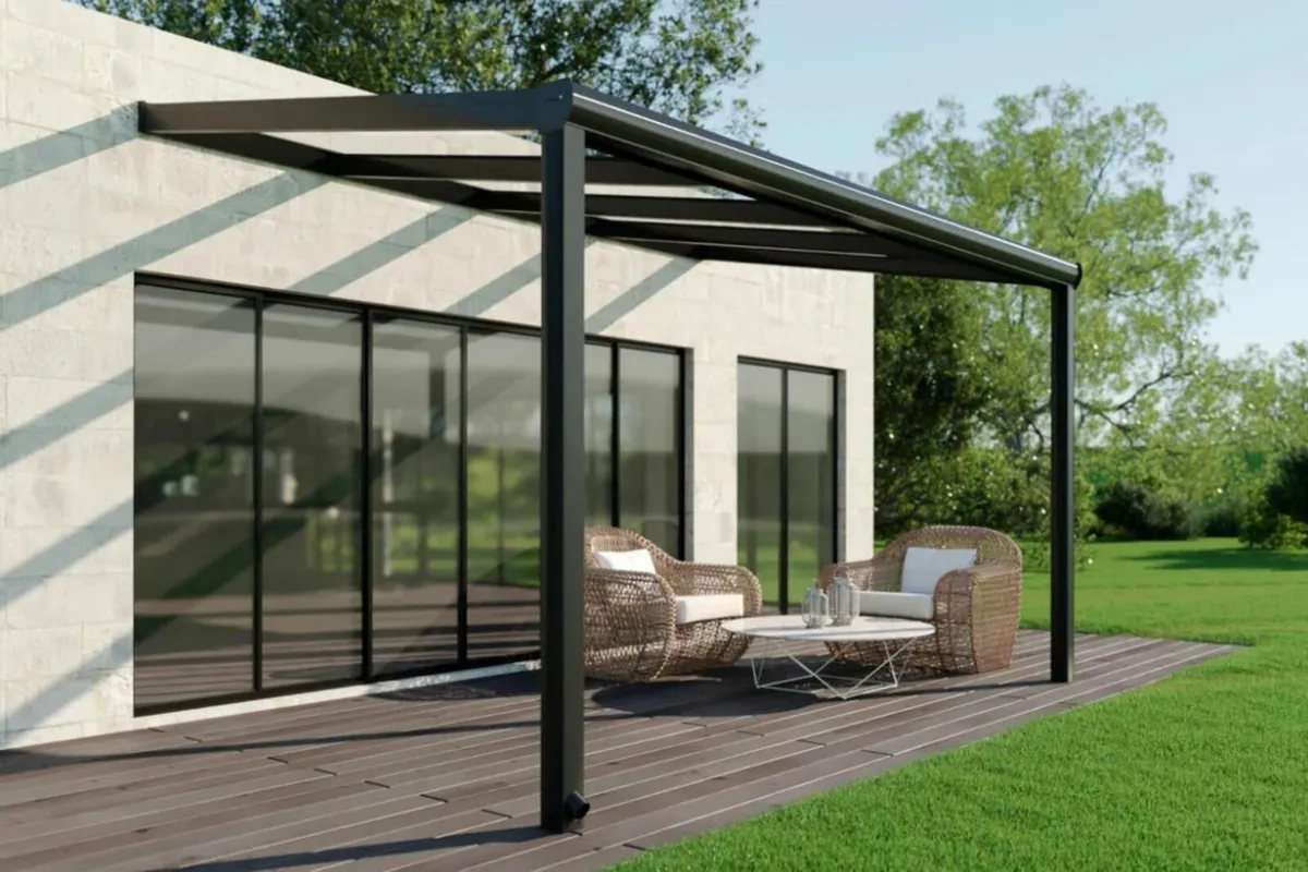 Aluminium pergola with 10mm tempered glass - Image 1