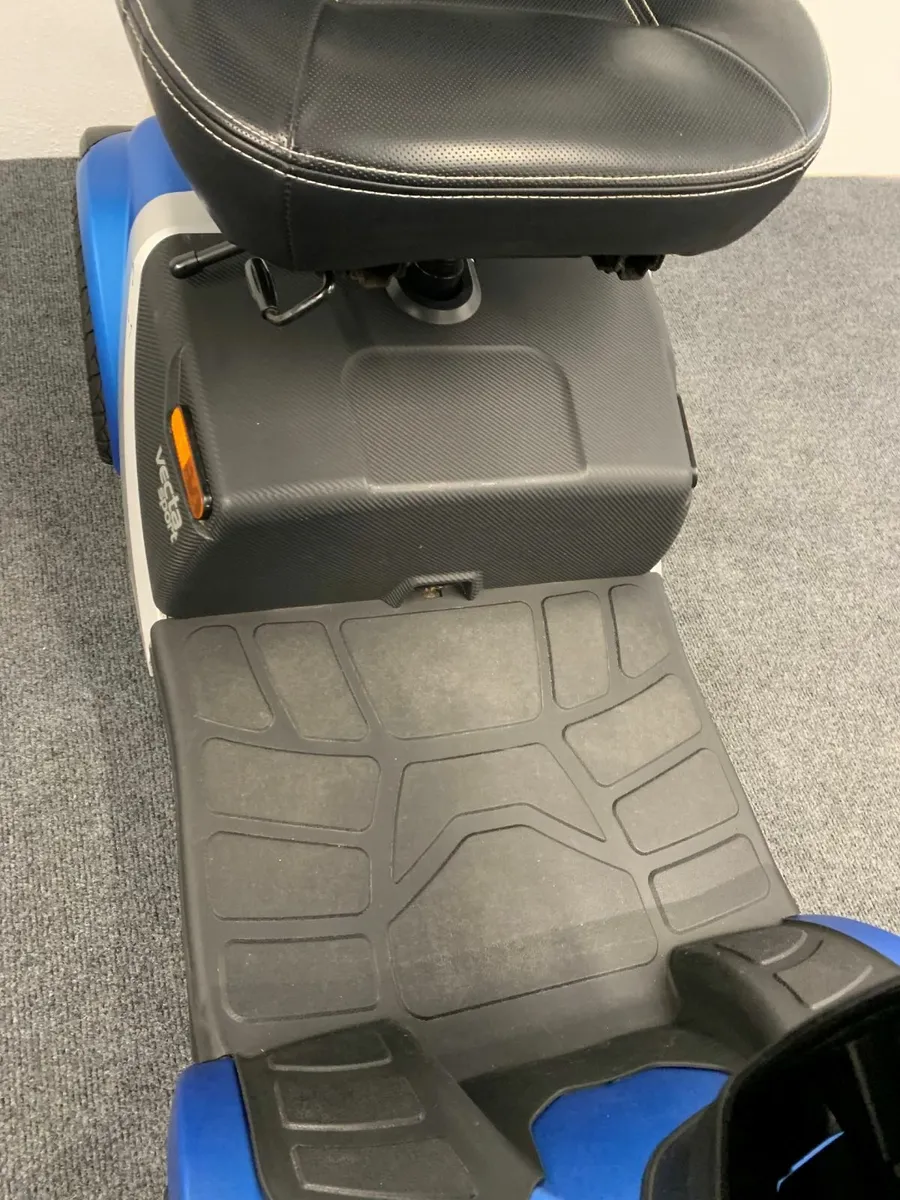 Rascal Vecta Sport Mobility Scooter - Image 4