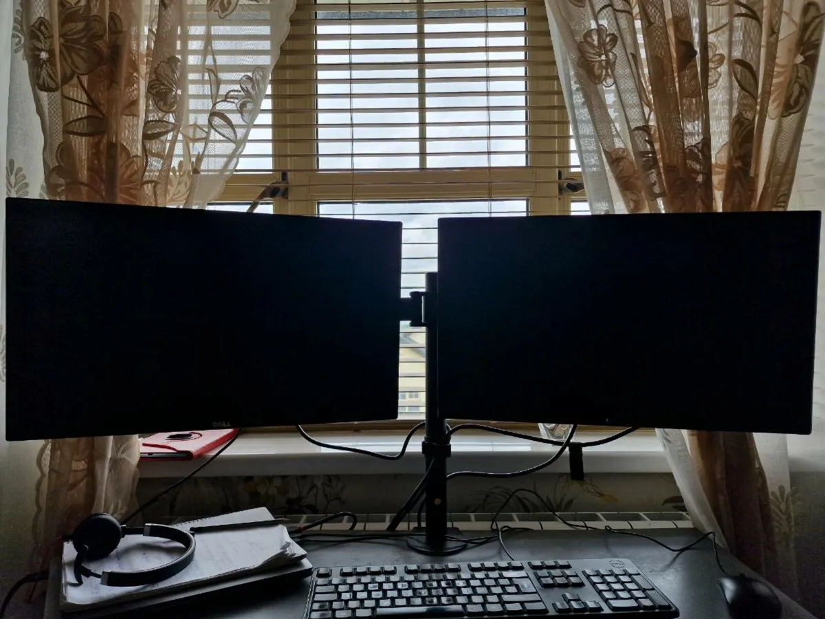 Monitor - Image 1