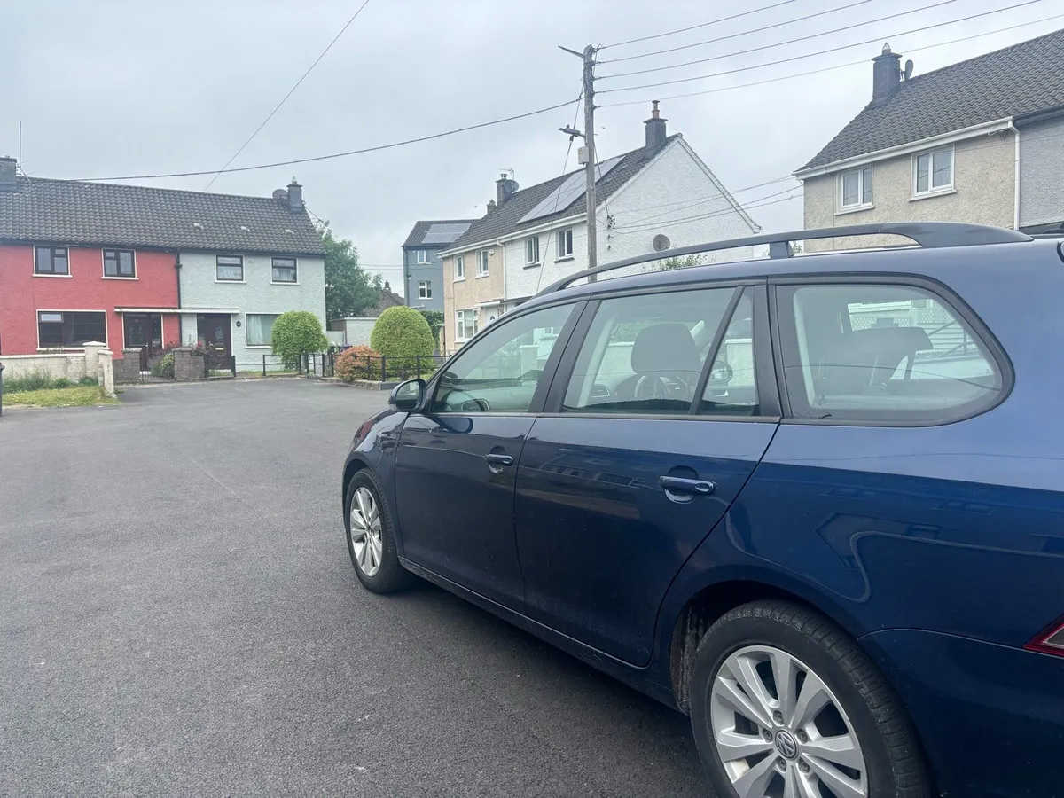 Volkswagen Golf Estate - Image 4