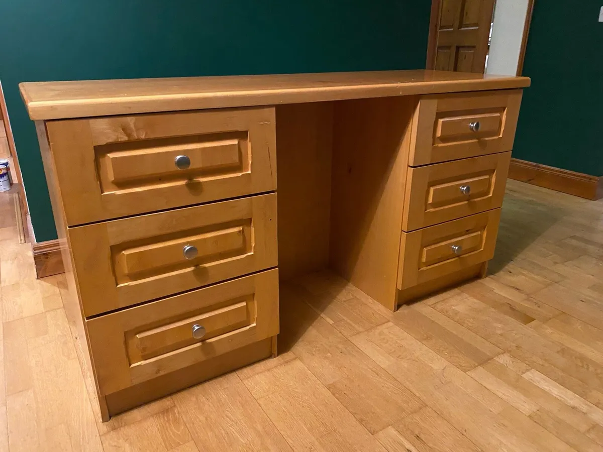 Office/Art & Craft desk - Image 1