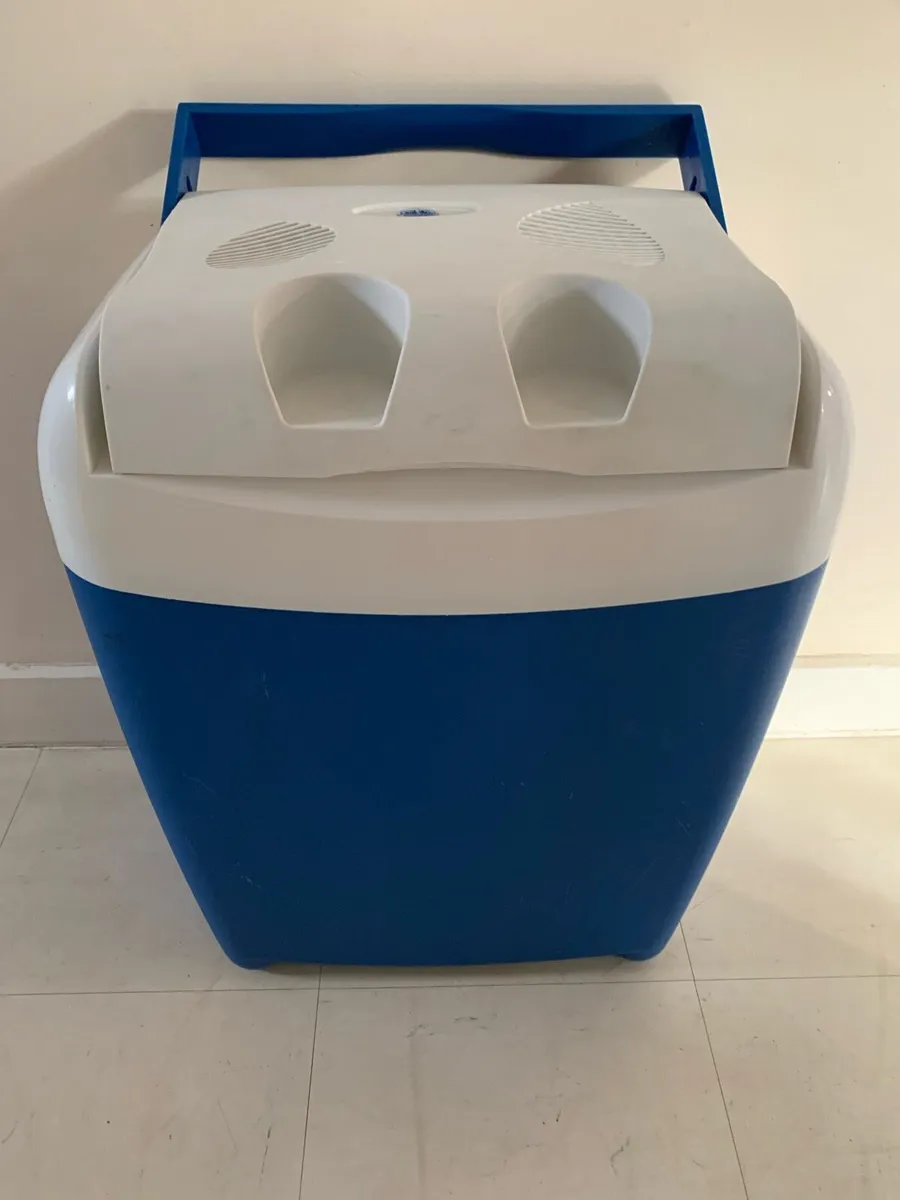 Cool Box - Image 1