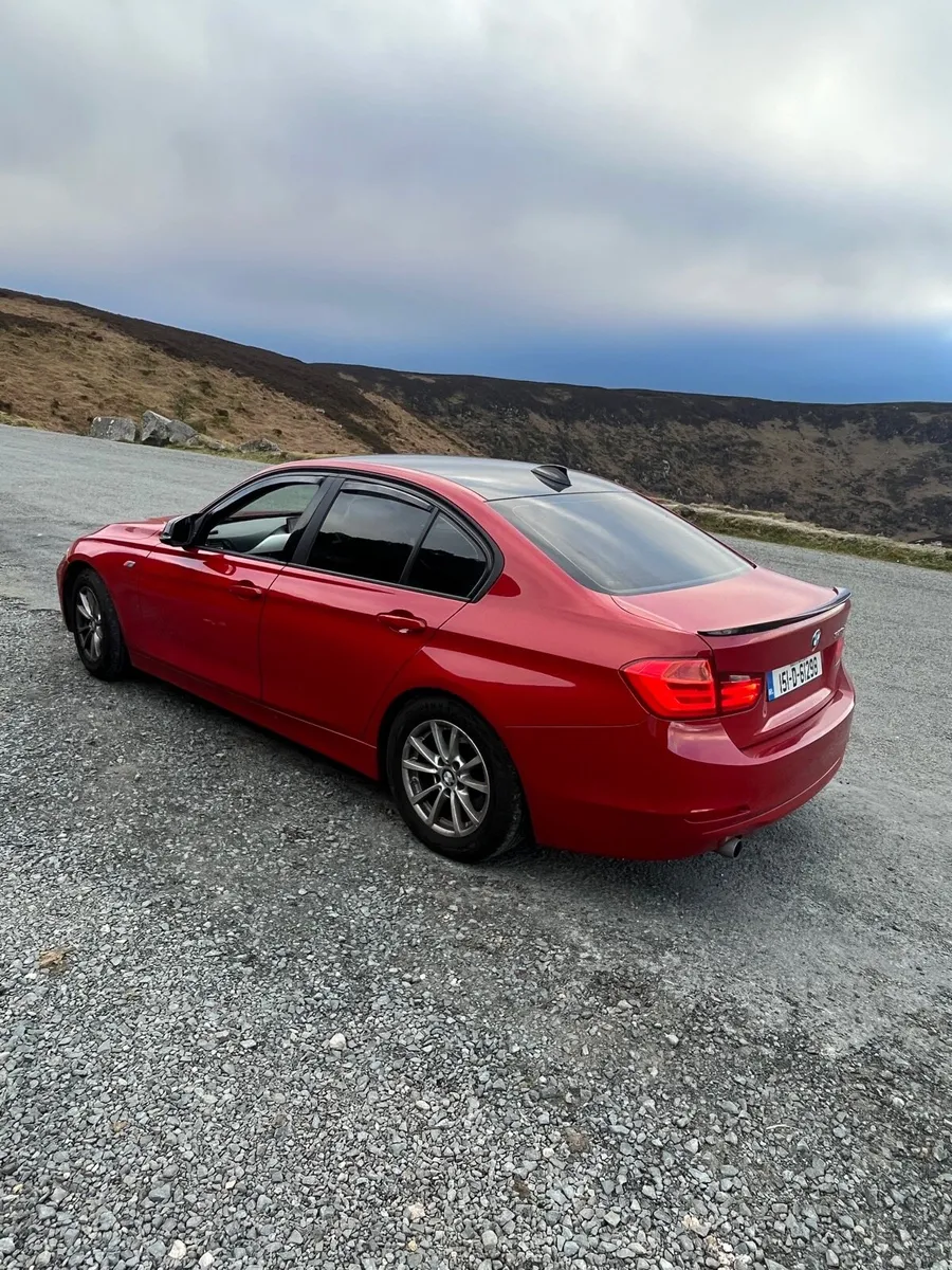 BMW 320D F30 - Image 2