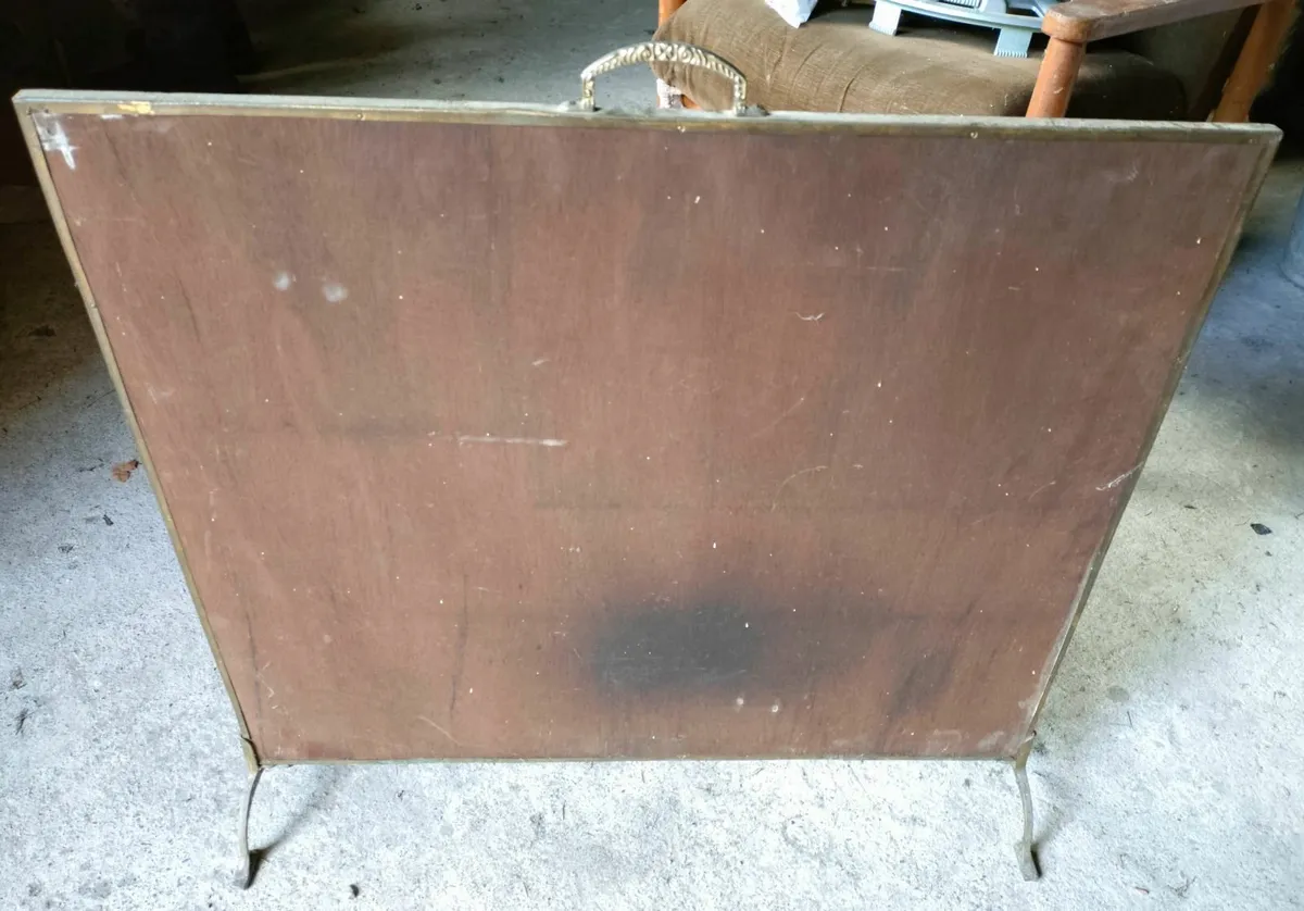 FIRE SCREEN & FIRESIDE BOX (USED). - Image 3
