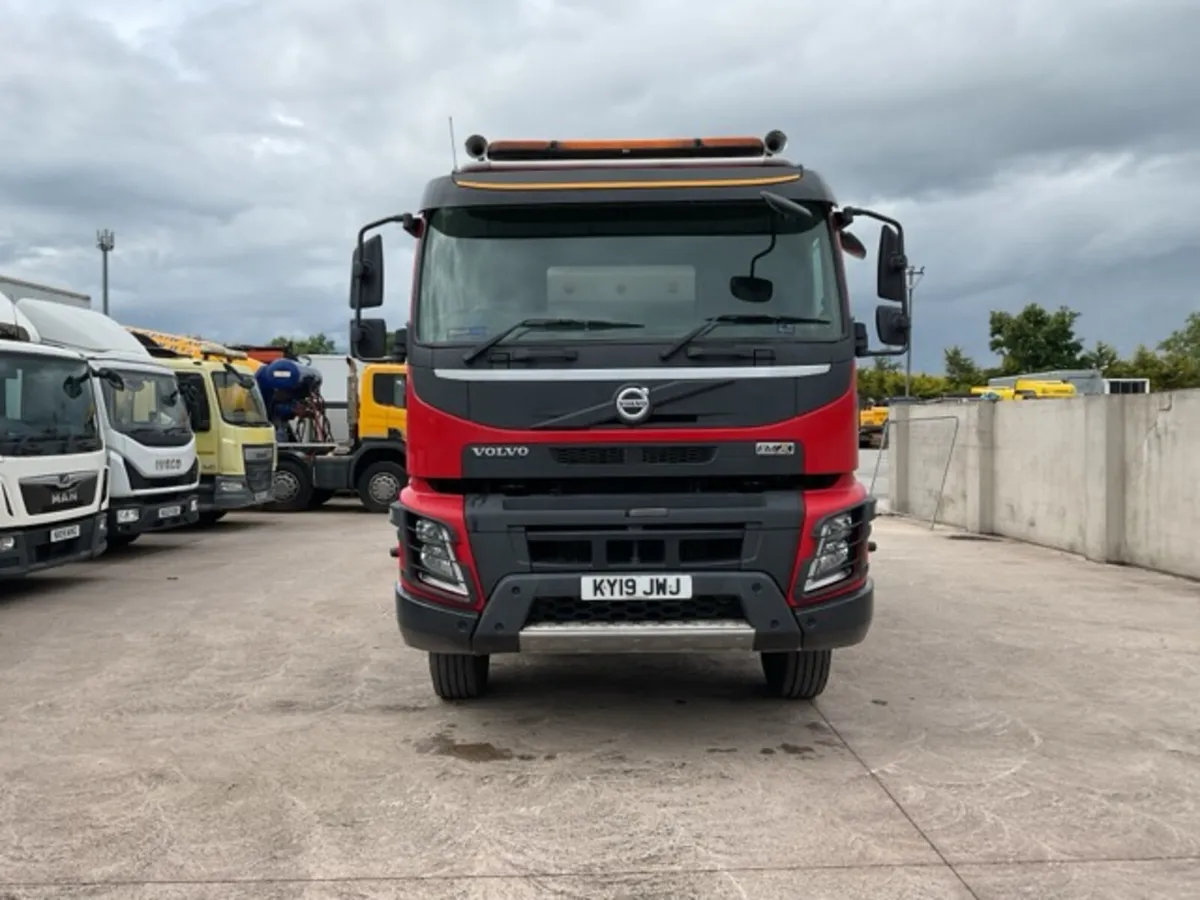 2019 Volvo FMX460 8x4 Alloy Tipper - Image 2