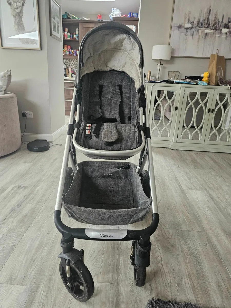 Pram/buggy - Image 2