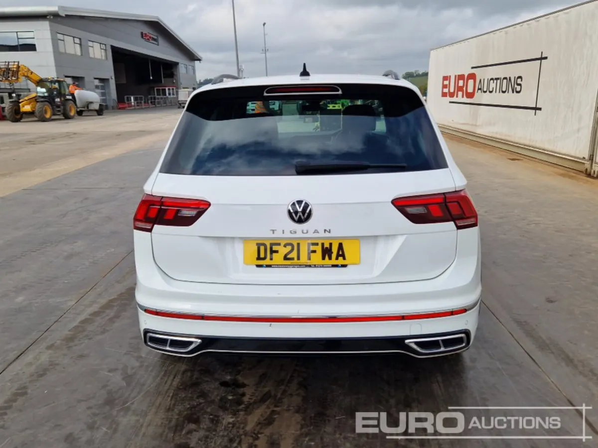 2021 Volkswagen Tiguan - Image 3