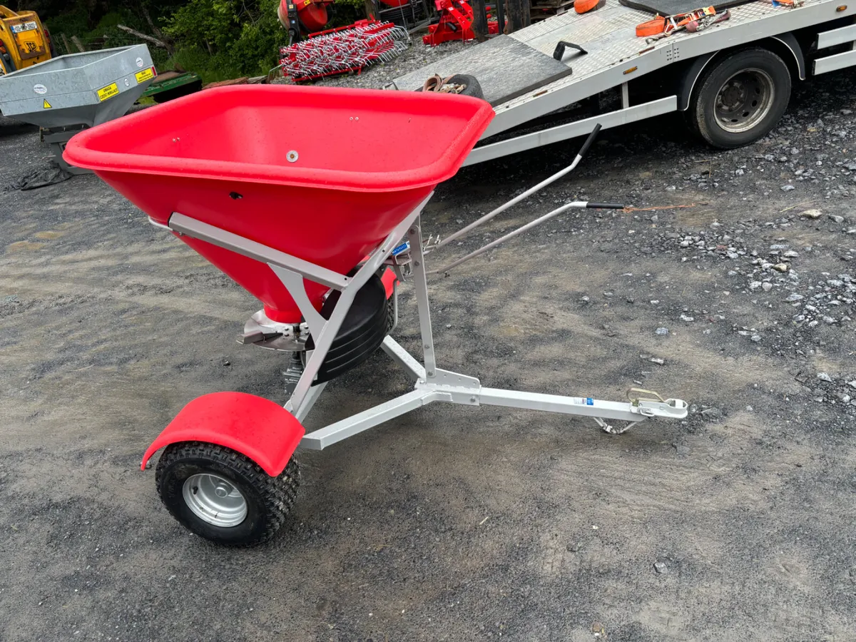 Walco Fertiliser Spreader As New!!! - Image 1