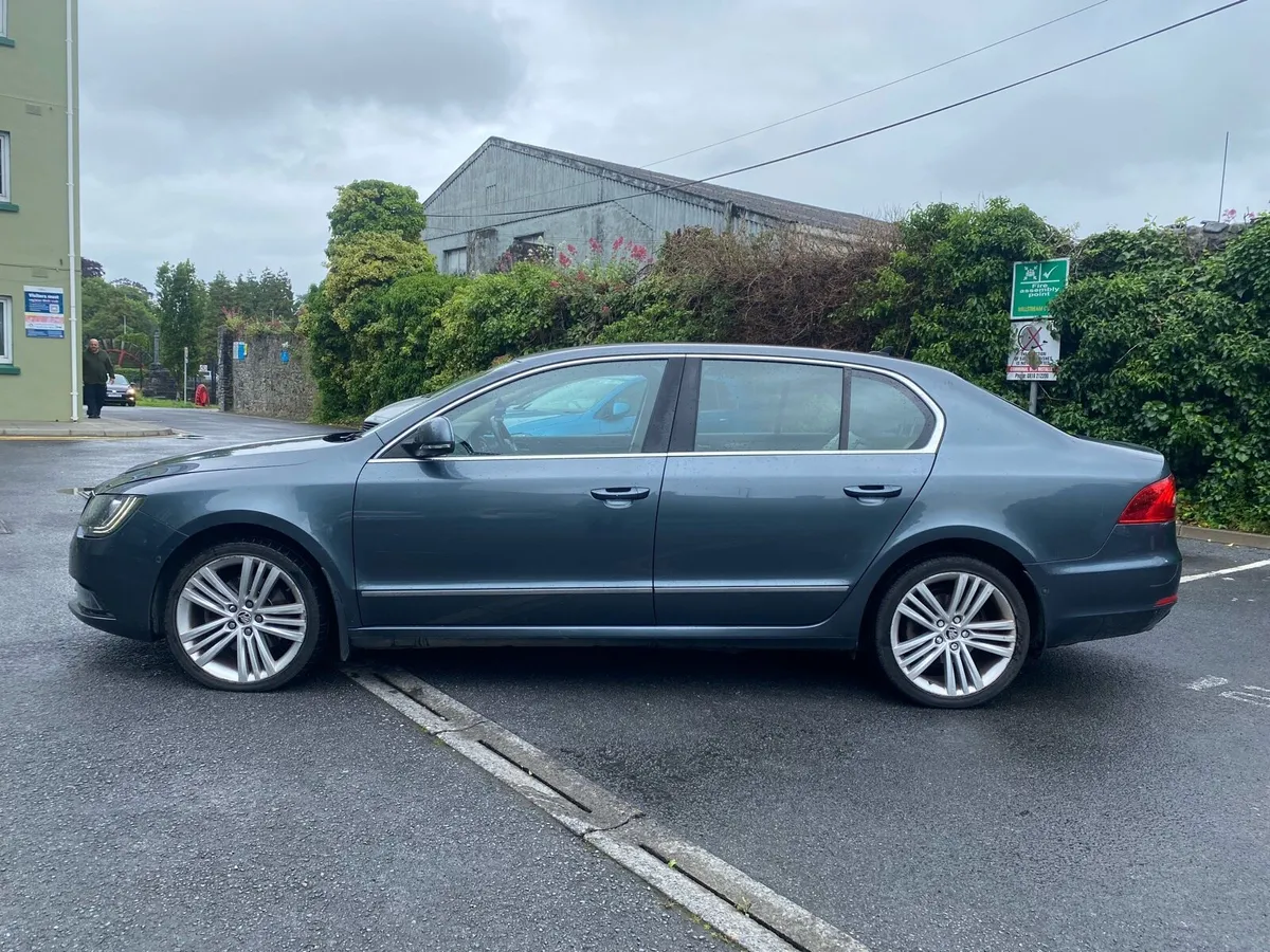 Skoda Superb - Image 2