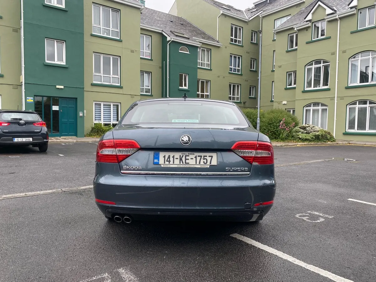 Skoda Superb - Image 4
