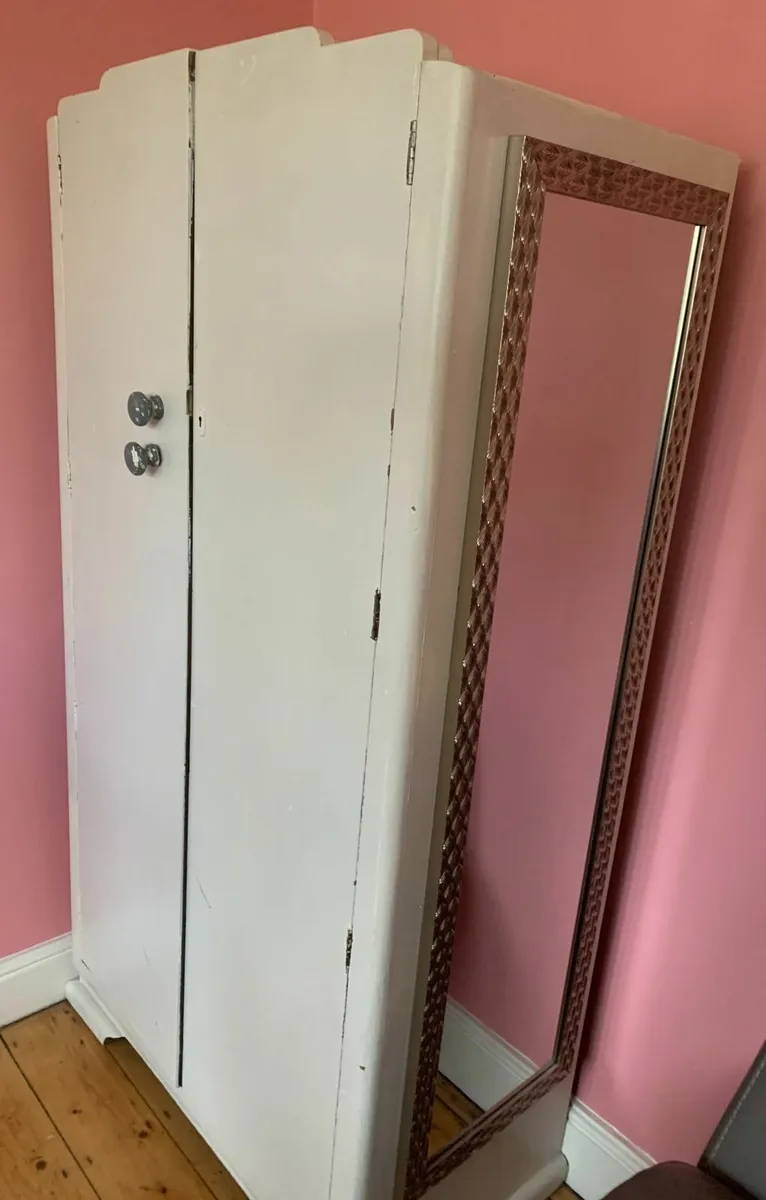 Retro/Art Deco Wardrobe - Image 1