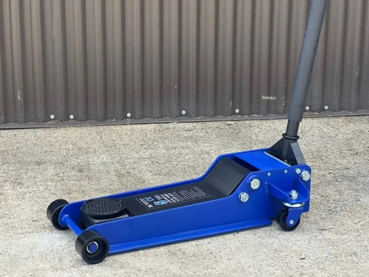 LARGE 5 TON LOW PROFILE TROLLEY JACK - Image 1
