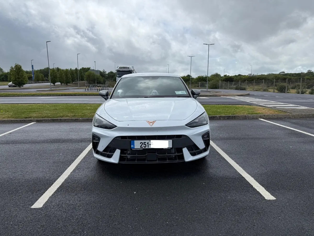 Cupra Leon 1.5 eTSI 150bhp DSG - Image 2