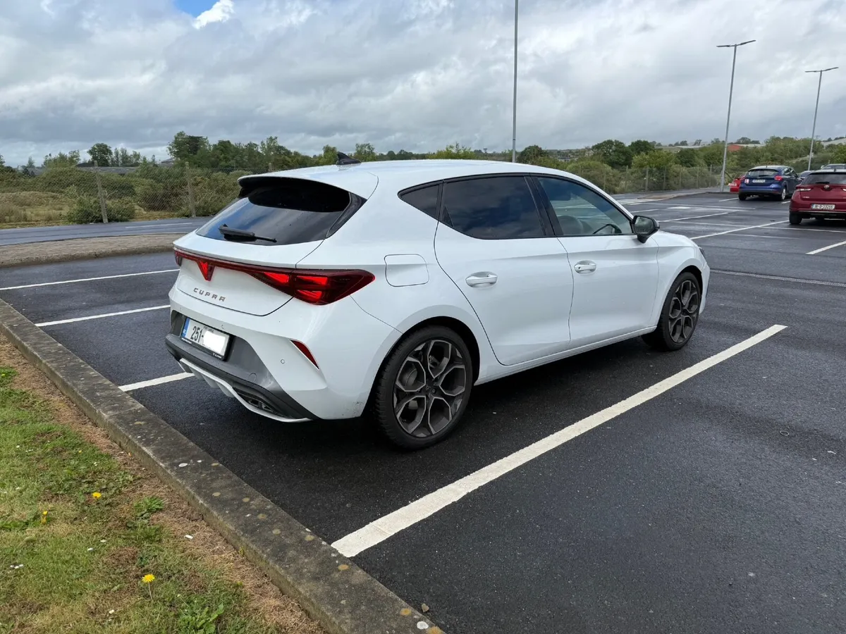 Cupra Leon 1.5 eTSI 150bhp DSG - Image 4