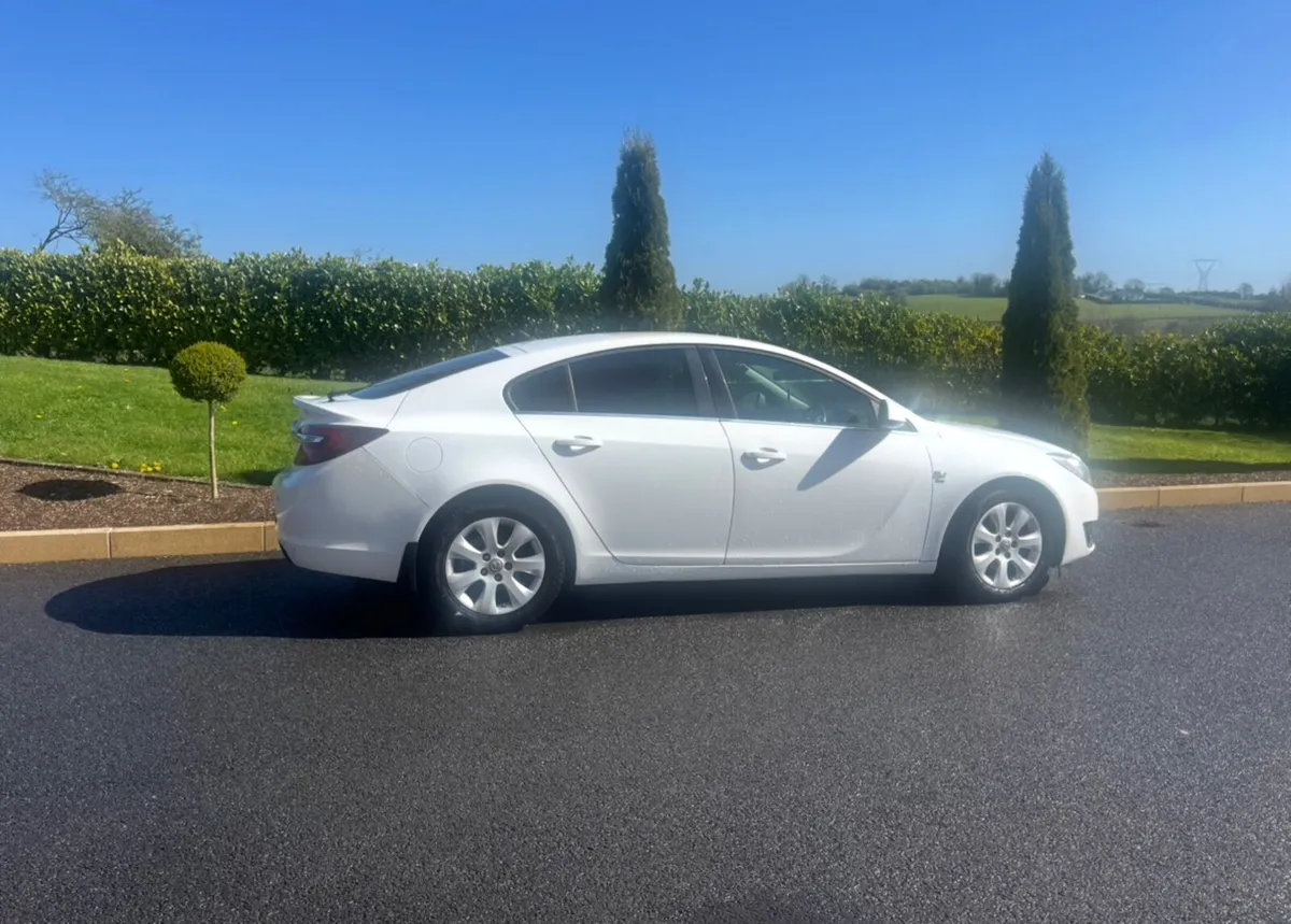 Vauxhall Insignia 2015 - Image 2