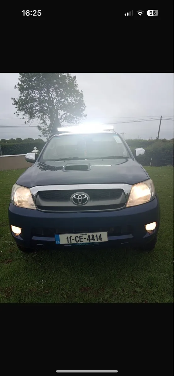 Toyota hilux - Image 2