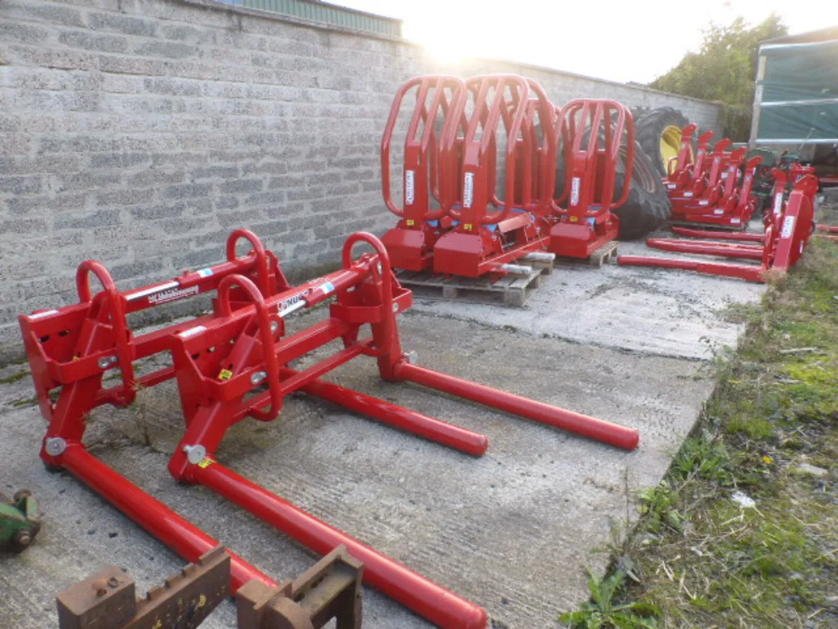 Nugent Hydraulic Bale Stackers BACK IN STOCK - Image 2