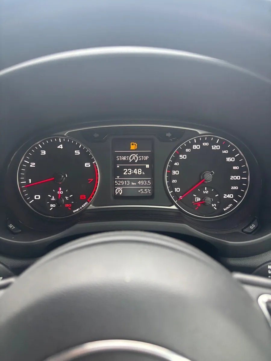 Audi A1 2012 - Image 2