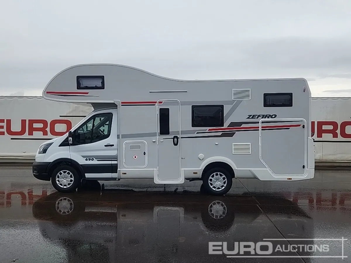 2021 Ford Roller Team Zefiro 690 - Image 2