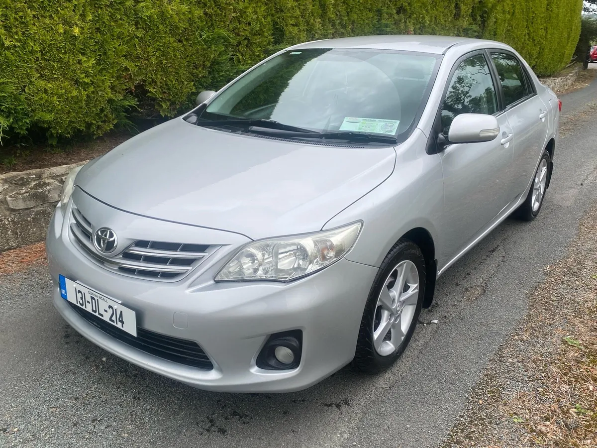 Toyota Corolla LOW MILEAGE - Image 2