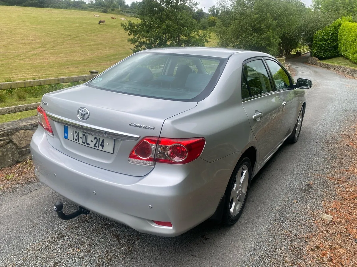 Toyota Corolla LOW MILEAGE - Image 3