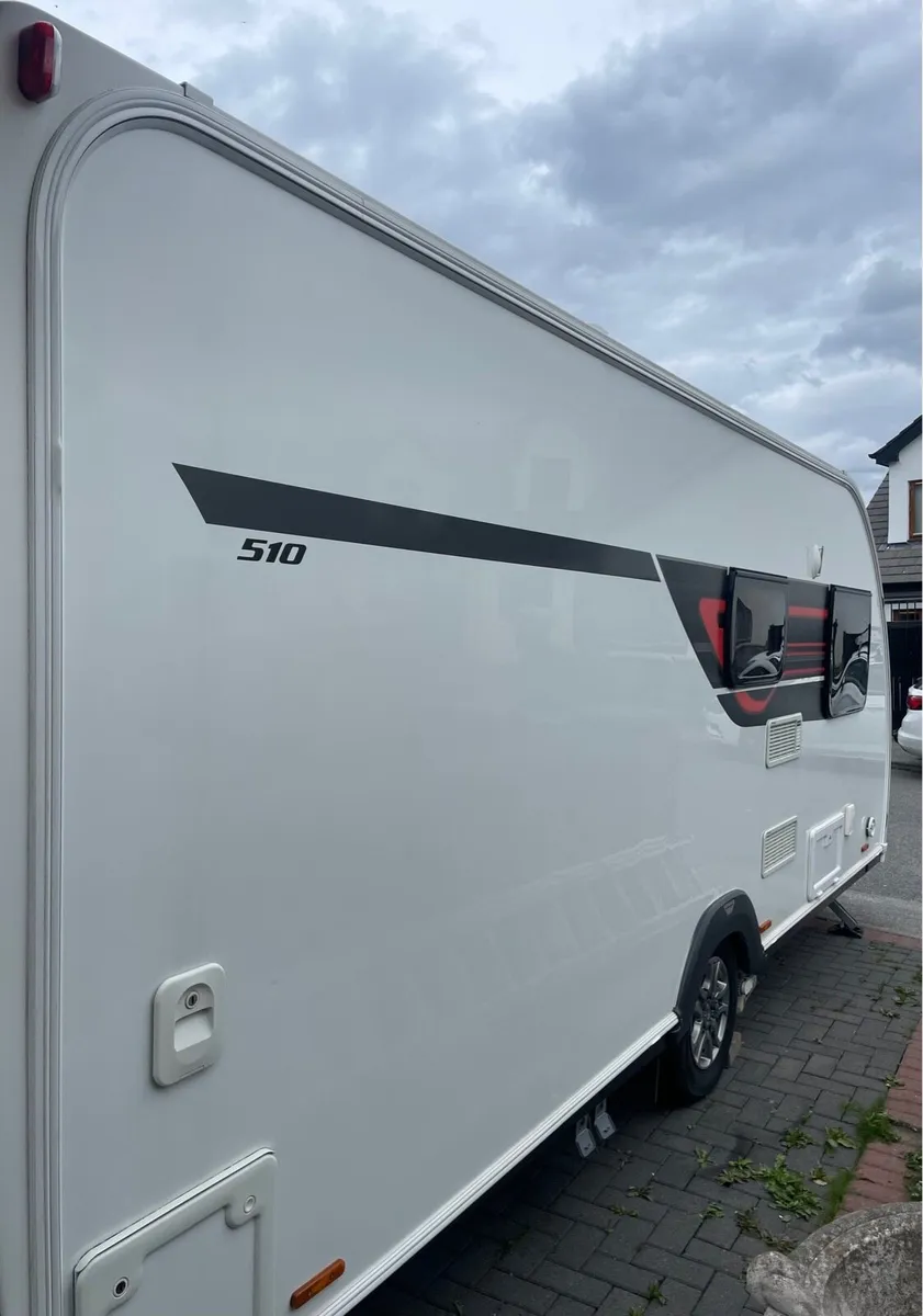 2017 Sterling fixed bed & remote mover & Awning - Image 3