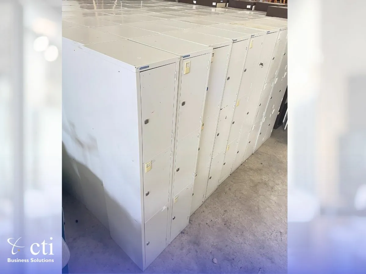 Grey 3 Door Lockers  ~ 200 In Stock! - Image 2