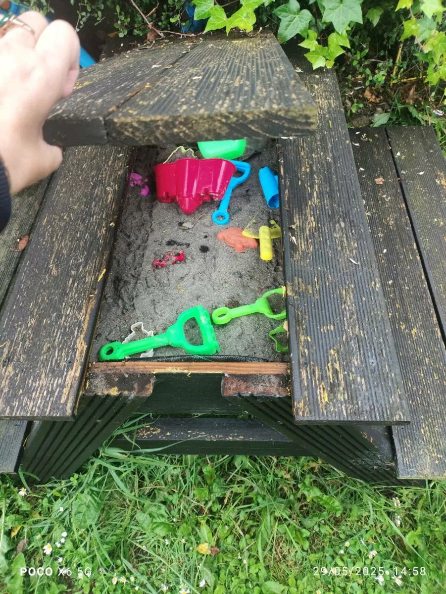 Bench sand pit or toy pit - Image 3