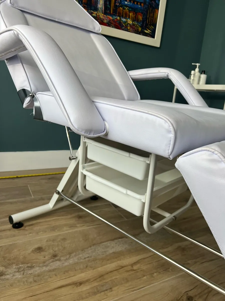 Clinic Beauty Bed - Image 3