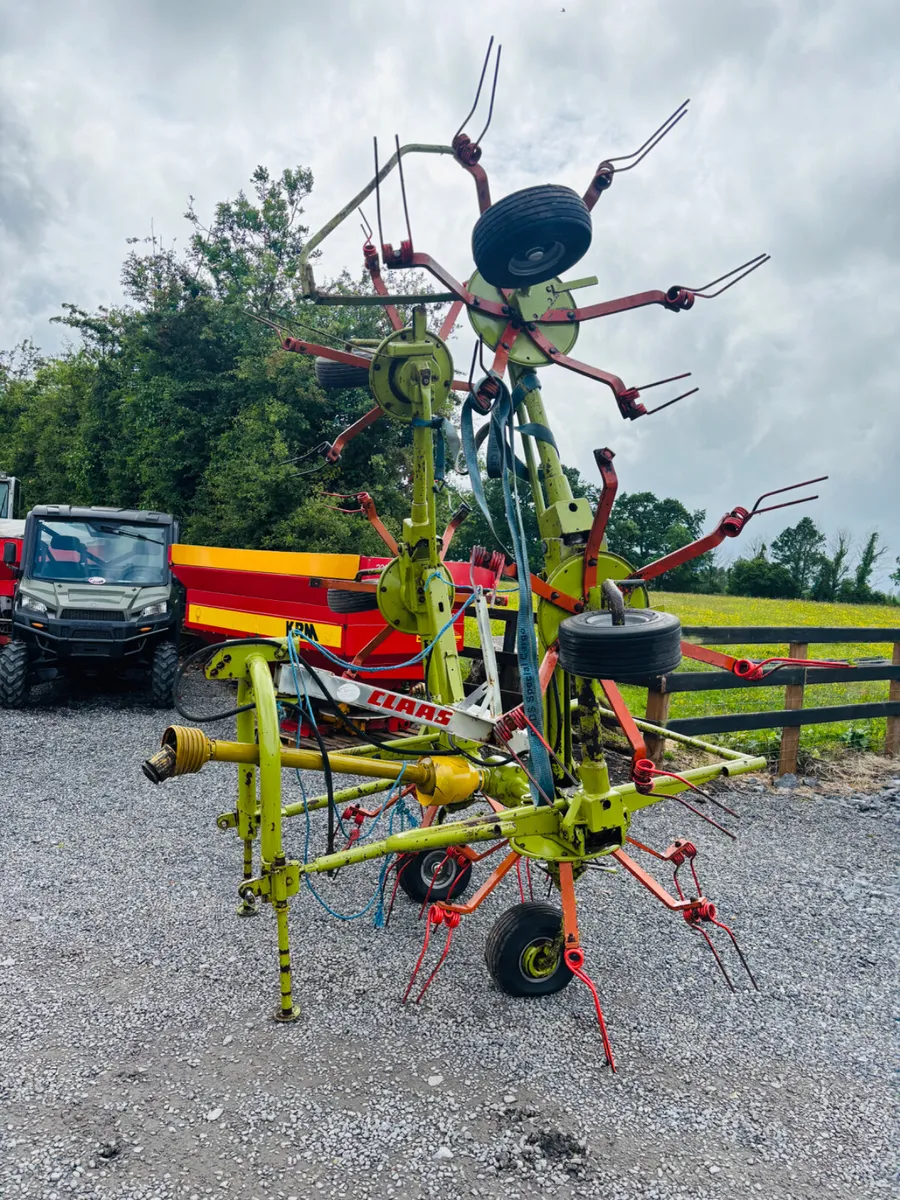 Claas 6 rotar Tedder - Image 3