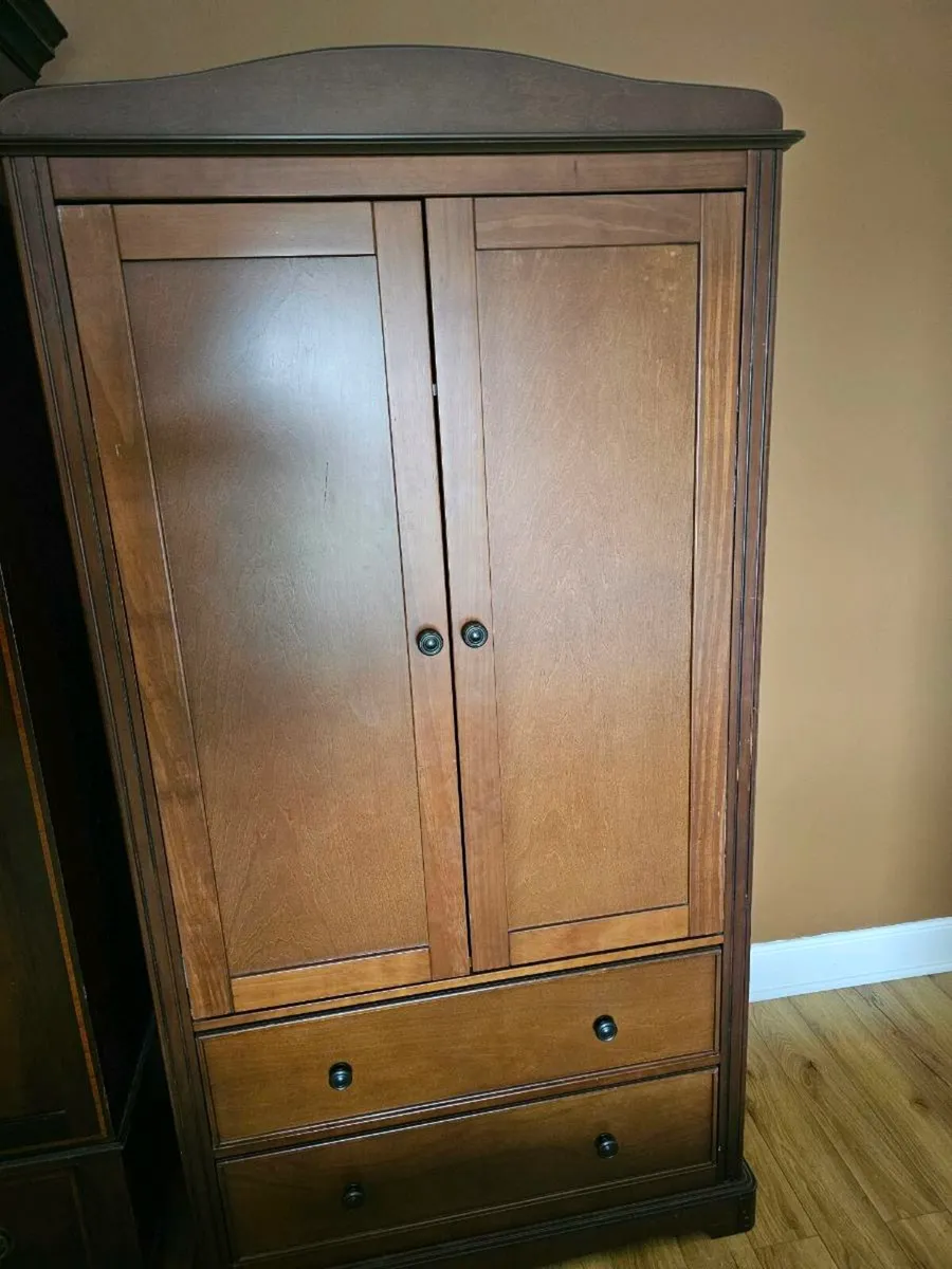 Children Wardrobe - Image 1