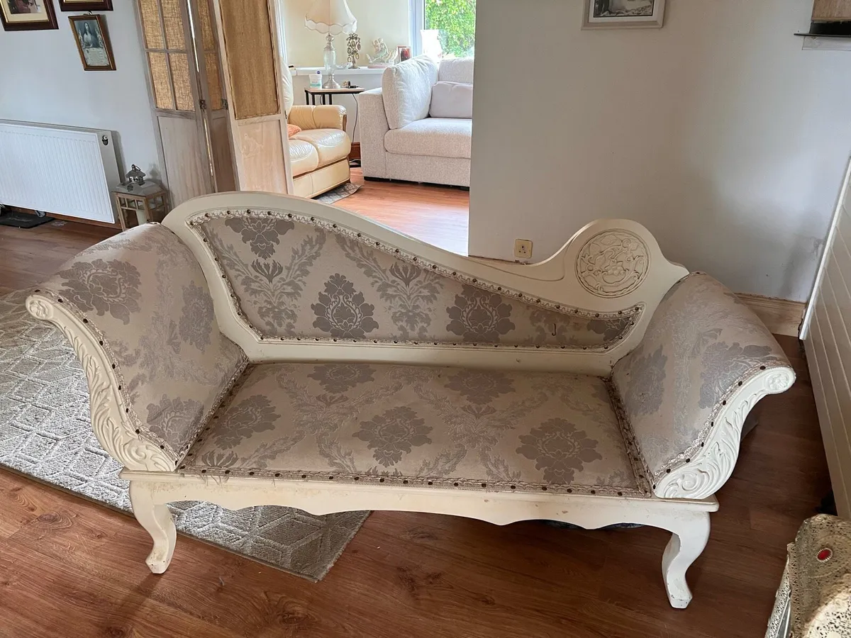 French style Lounge - Image 1