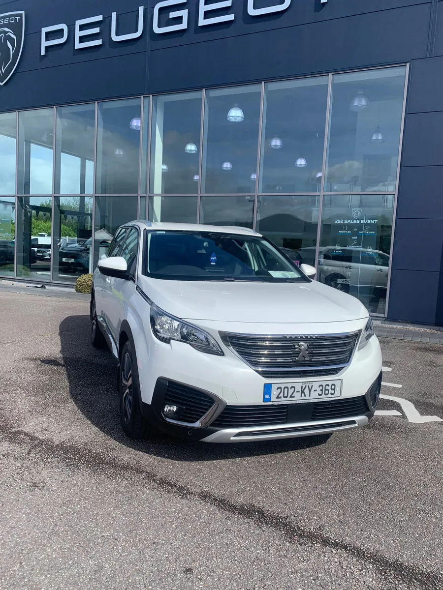 Peugeot 5008 2020 - Image 1