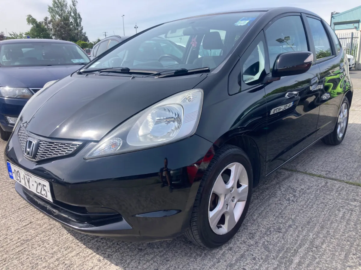 NEW NCT 05/26-VERY LOW KMS - Image 3