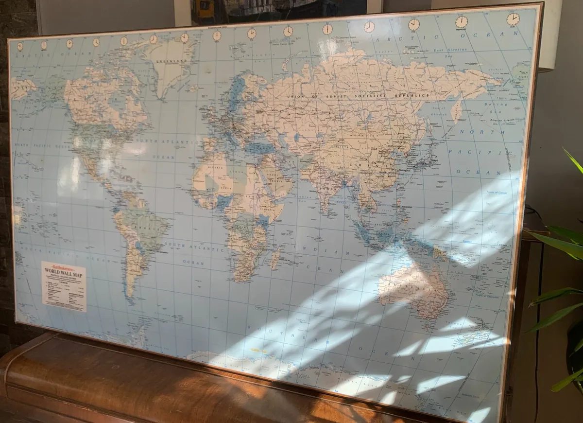 Large World Map - Image 4