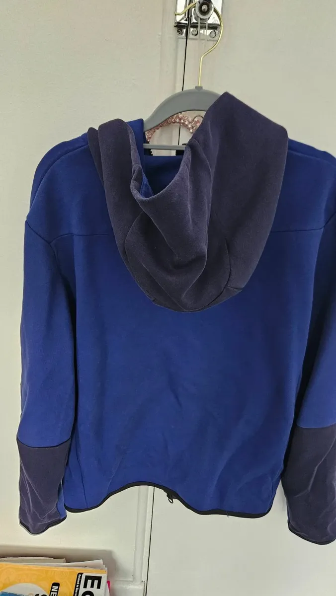 Clothes - Image 3