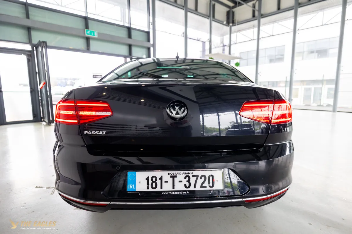 Volkswagen Passat 1.6 TDI GT BLUEMOTION 120PS 4DR - Image 4
