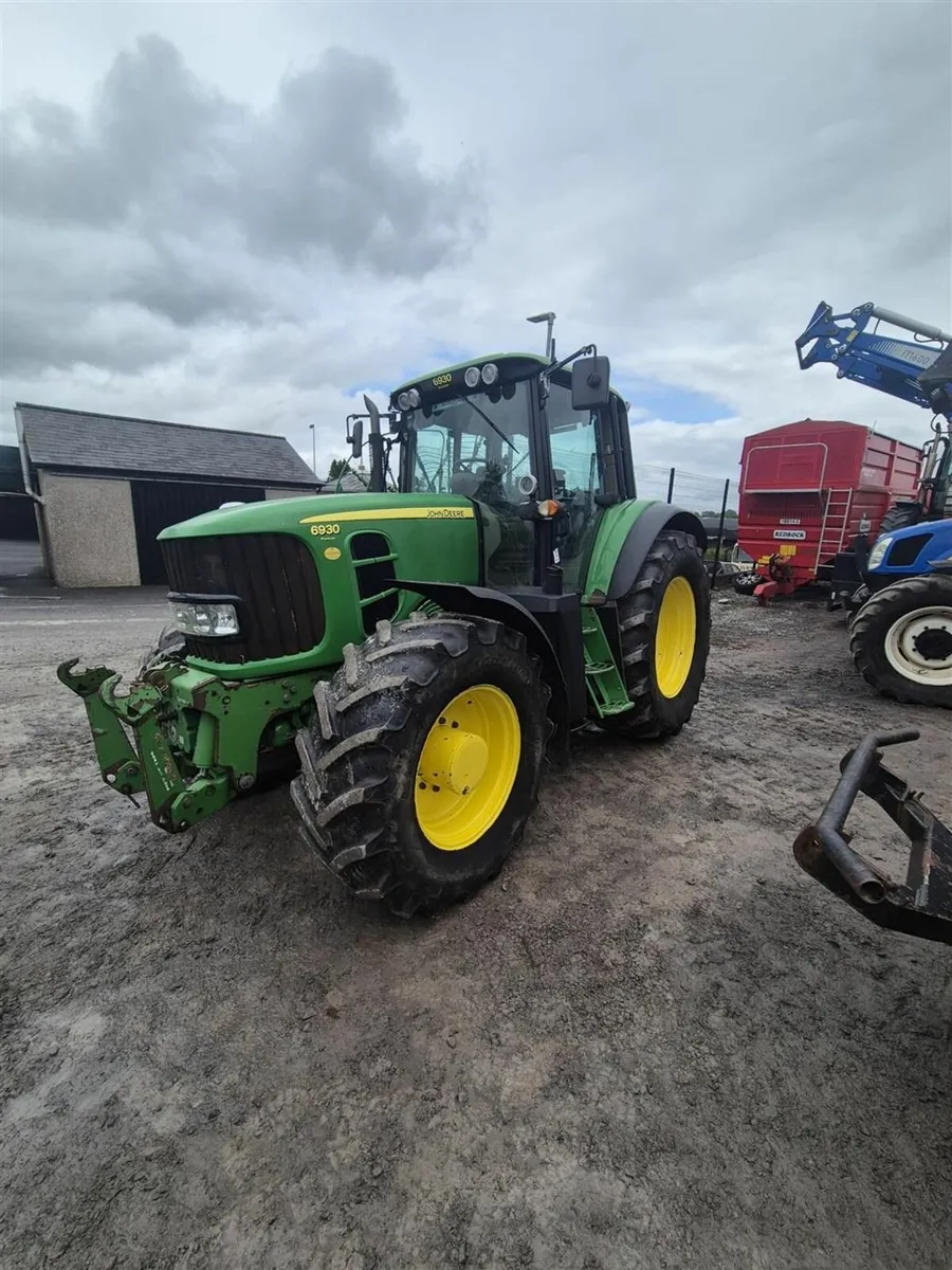 John Deere 6930 - Image 1