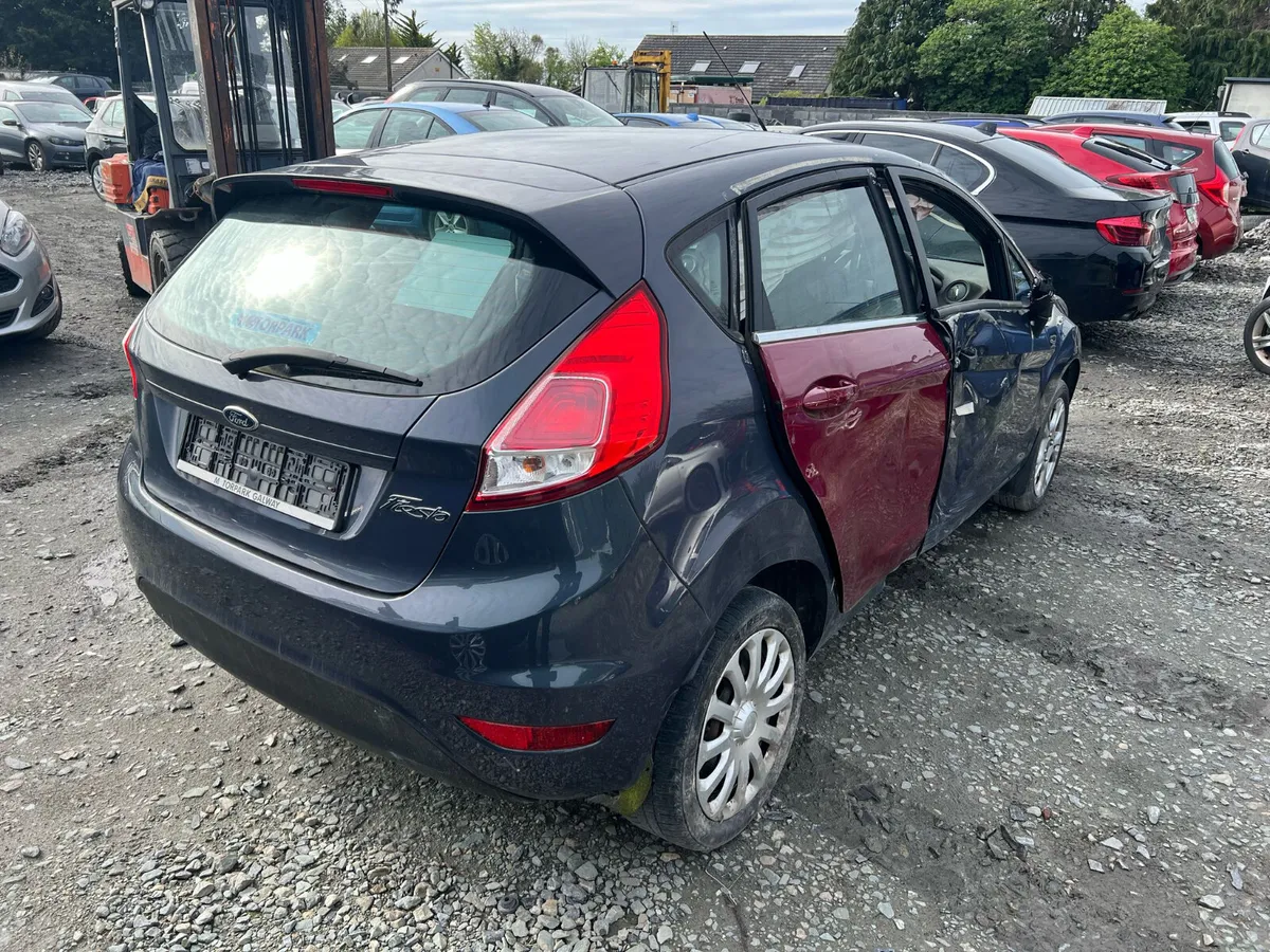 2013 Ford Fiesta 1.25 Petrol only 115 kms - Image 2