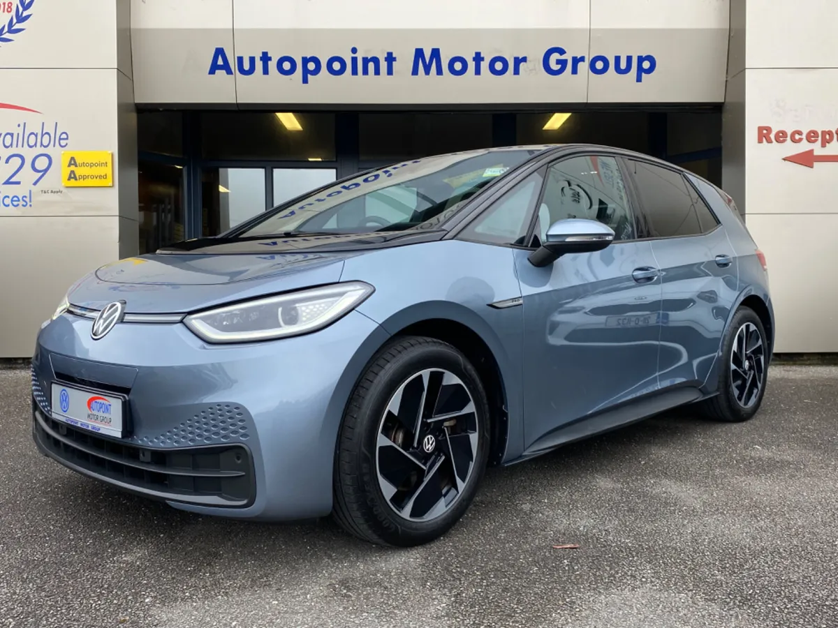 STYLE 58kWH (204bhp) - SAVE 2000eur - Image 1