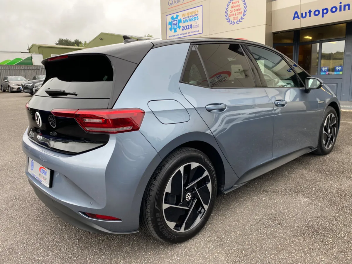 STYLE 58kWH (204bhp) - SAVE 2000eur - Image 3