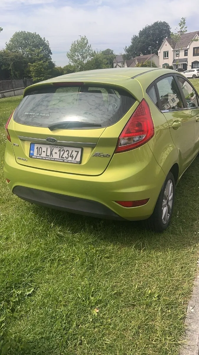 Ford Fiesta 2010 - Image 4