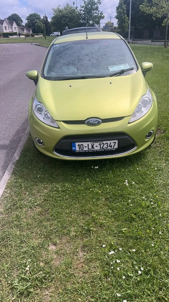 Ford Fiesta 2010 - Image 1