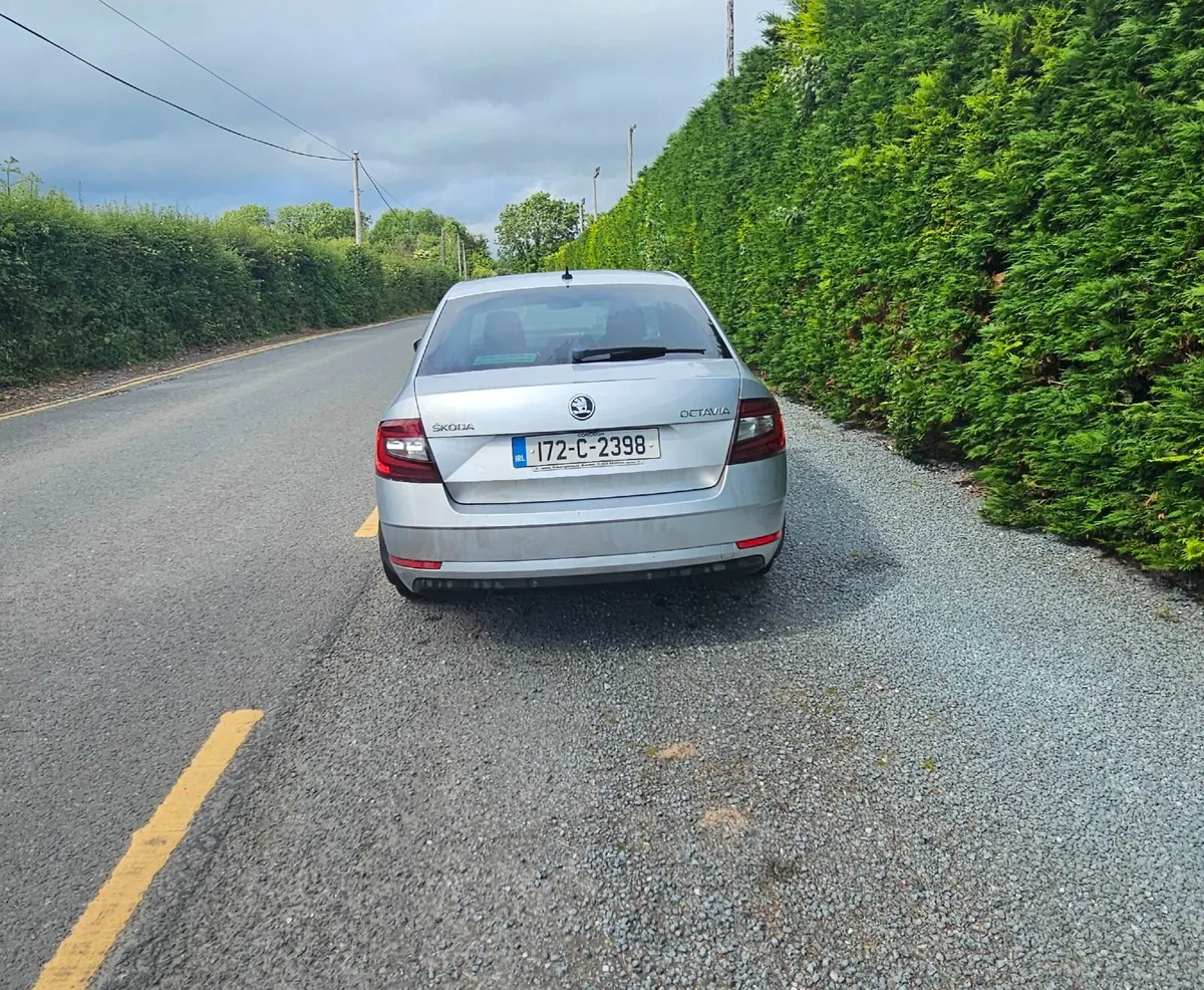 Skoda Octavia 2017 - Image 2