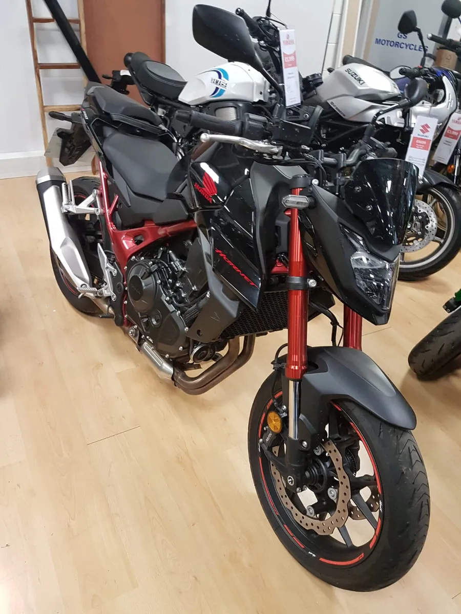 Honda CB750 Hornet - Image 2